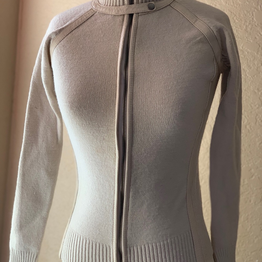 Women sweater